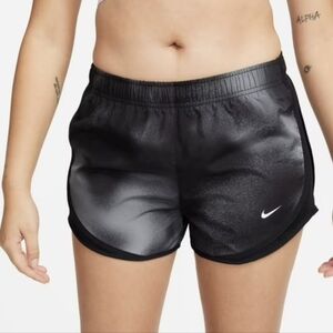 Nike Tempo Running Shorts Women’s XS Athletic Dri-FIT Black White